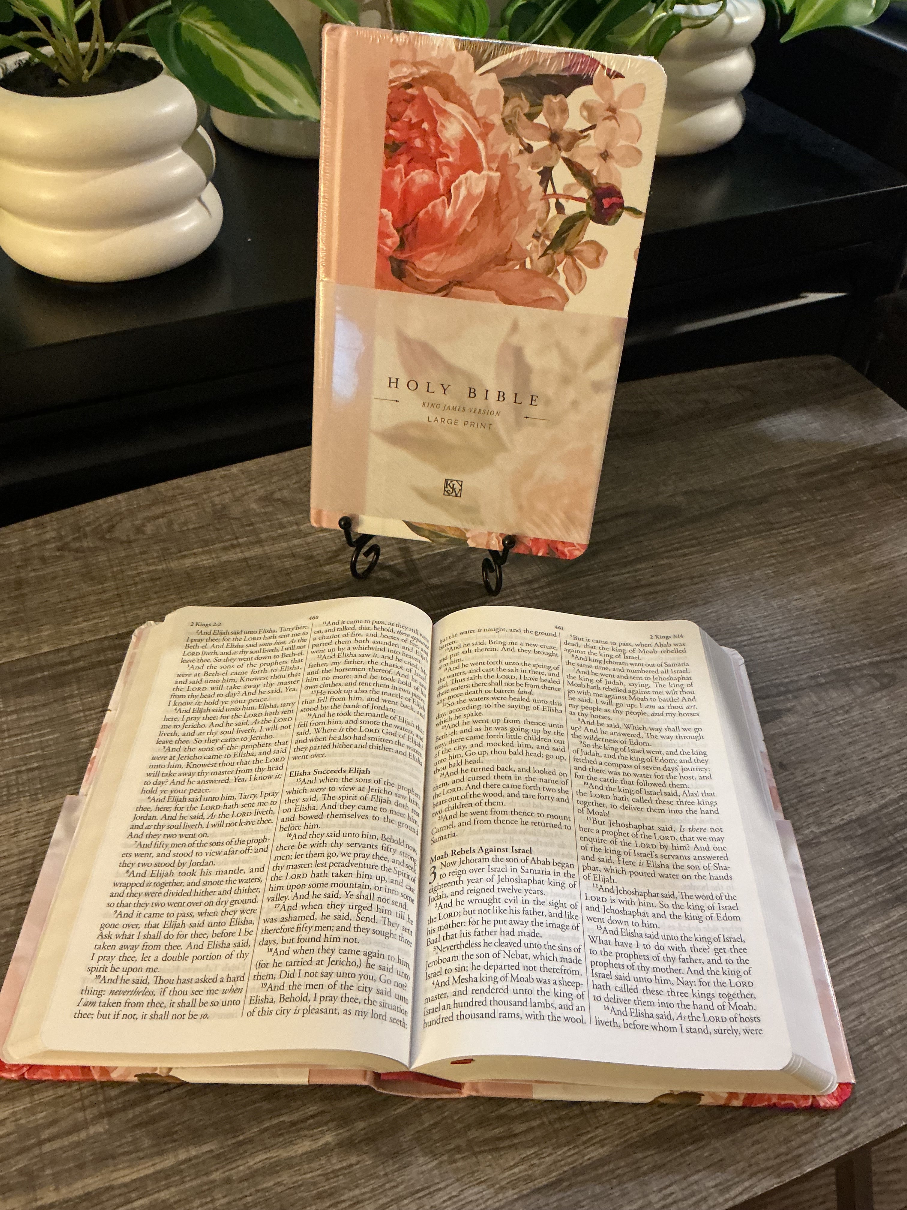 KJV Holy Bible – Large Print Pink Cloth Hardcover with Floral Design